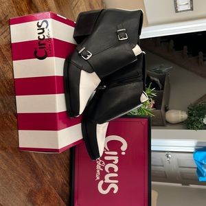 New Circus Sam Edelman ankle boot